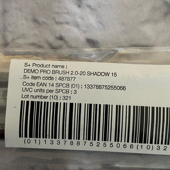 SEPHORA Pro Shadow Brush #15 - Picture 3 of 4